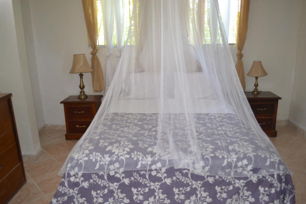 Pacot Breeze Hotel Musseau Room photo