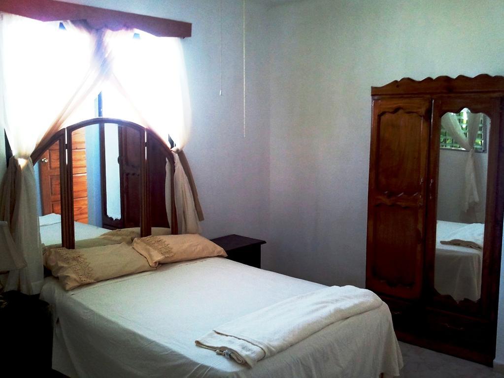 Pacot Breeze Hotel Musseau Room photo